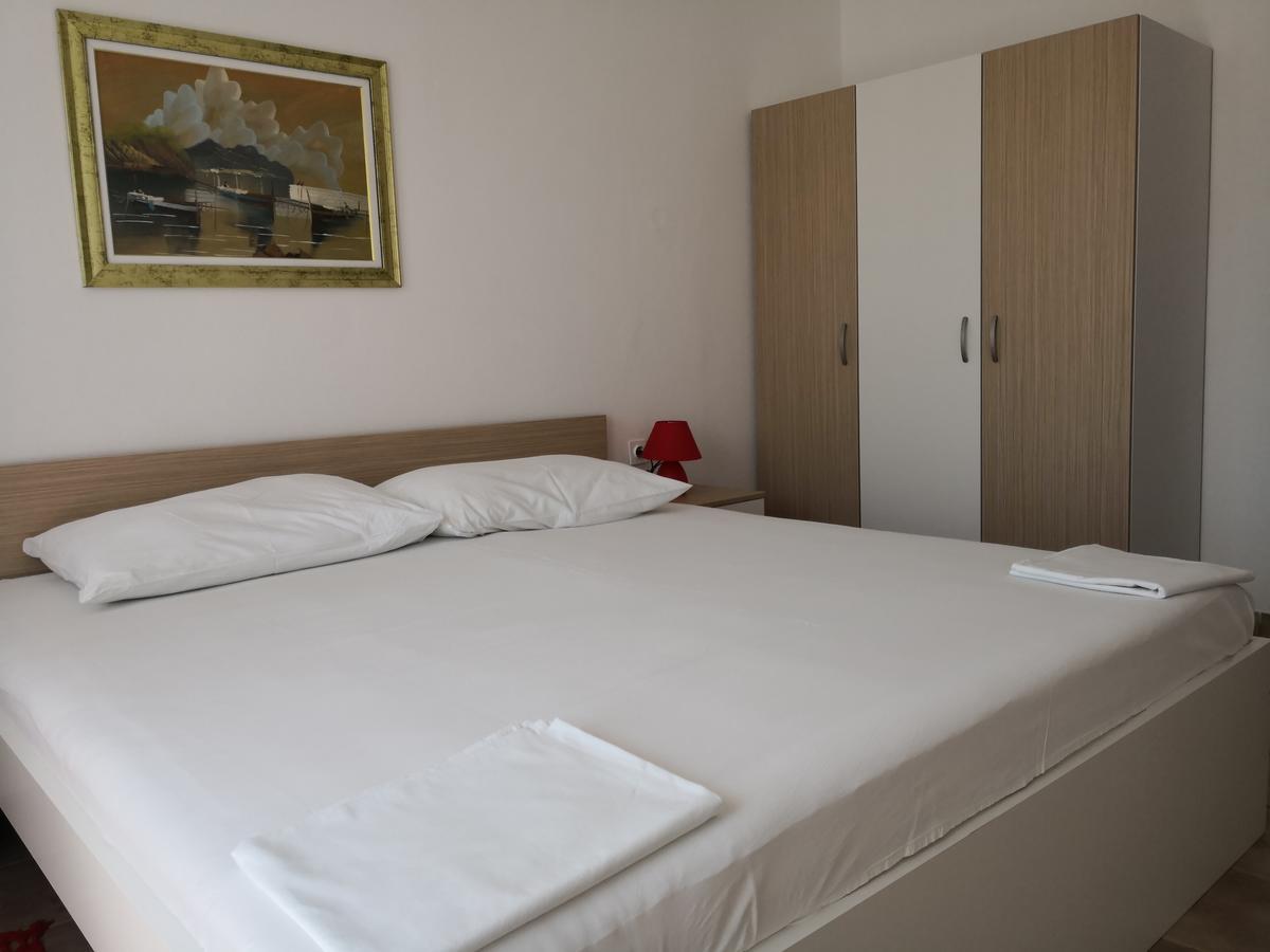 Apartments Anastazija Паг Экстерьер фото